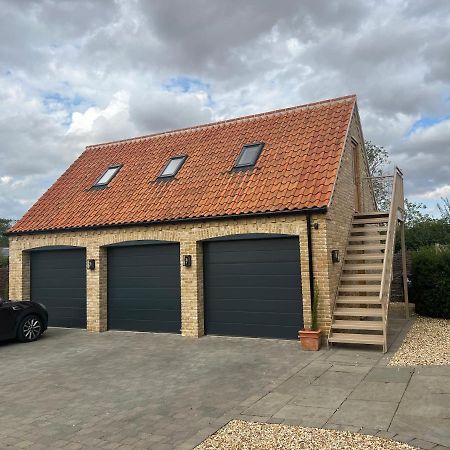 Entire Loft Space In Quiet Village Near Roman City Of Lincoln Exterior foto