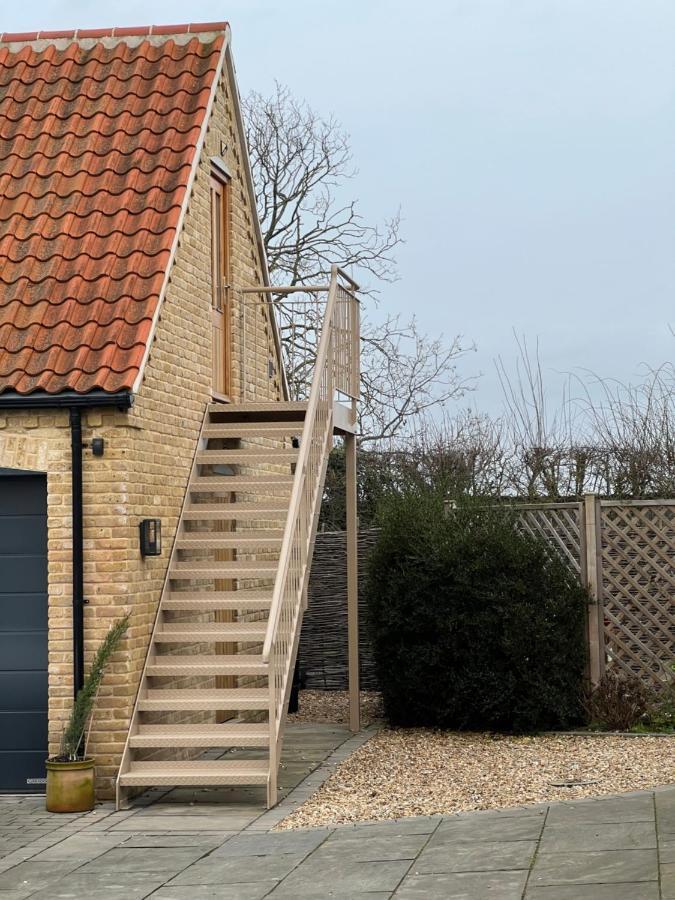 Entire Loft Space In Quiet Village Near Roman City Of Lincoln Exterior foto